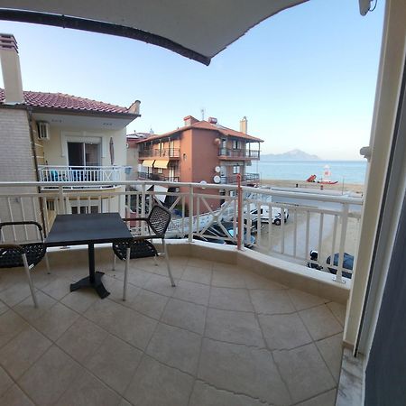 House Spanos Sarti Bagian luar foto