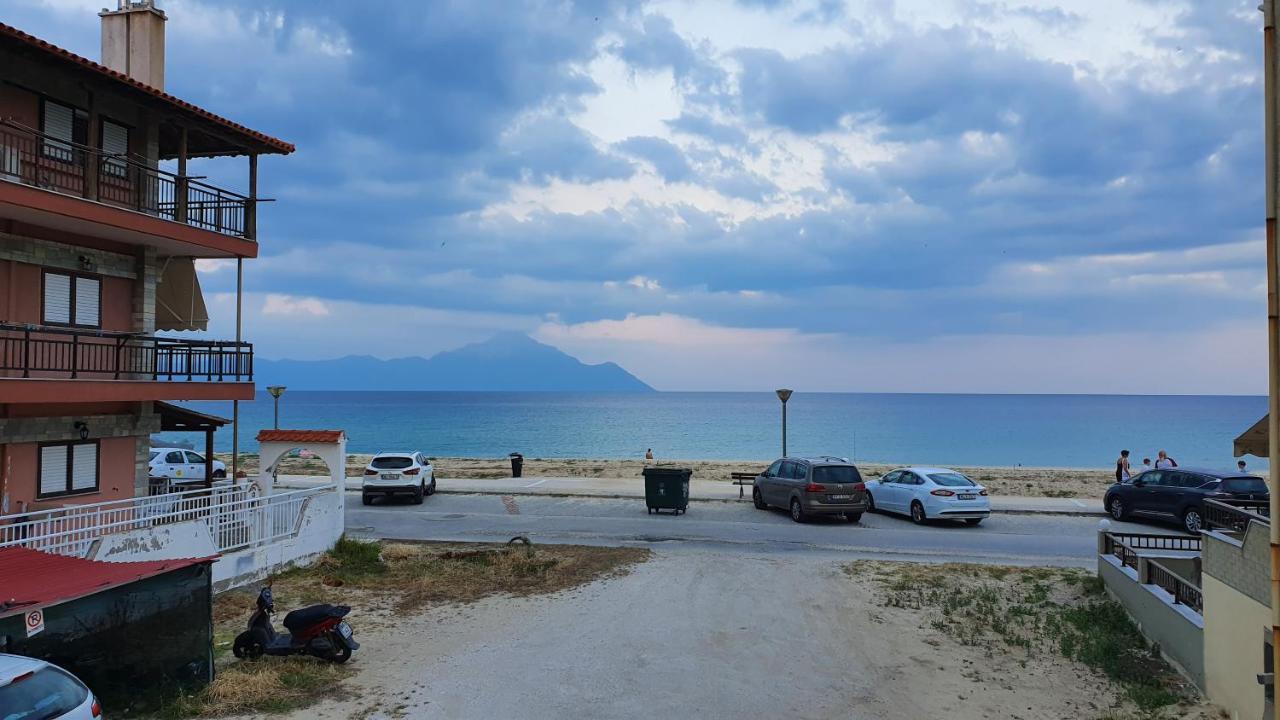 House Spanos Sarti Bagian luar foto