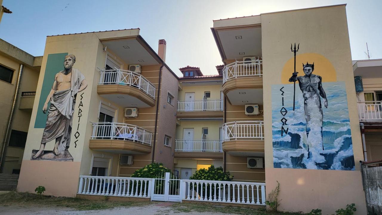 House Spanos Sarti Bagian luar foto