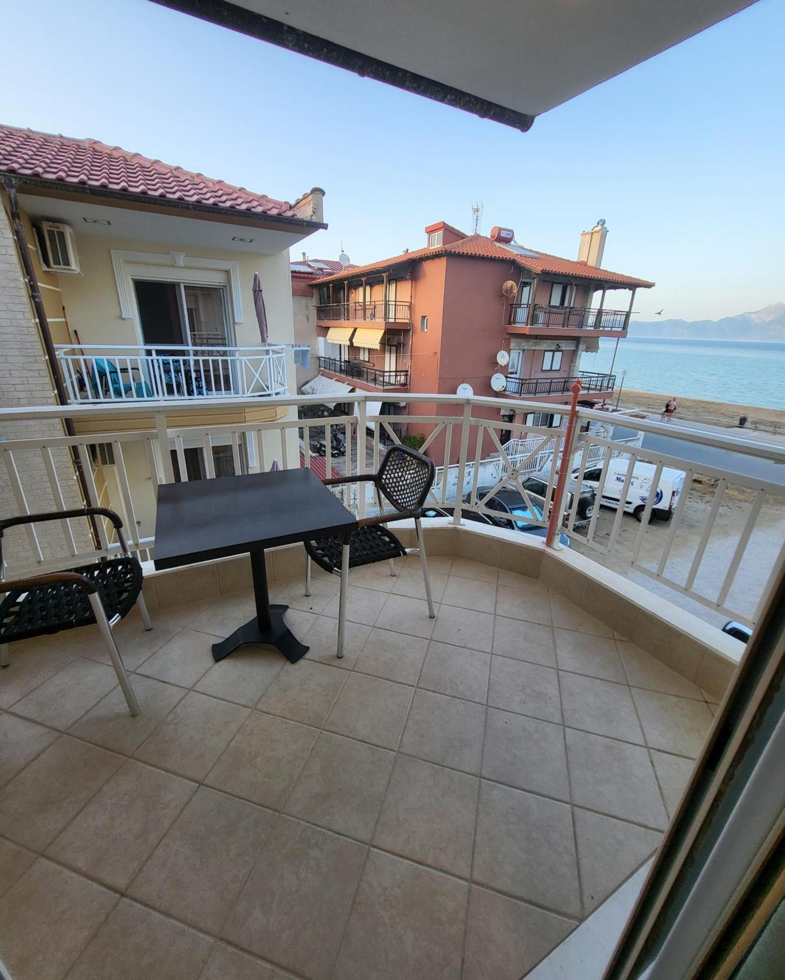 House Spanos Sarti Bagian luar foto