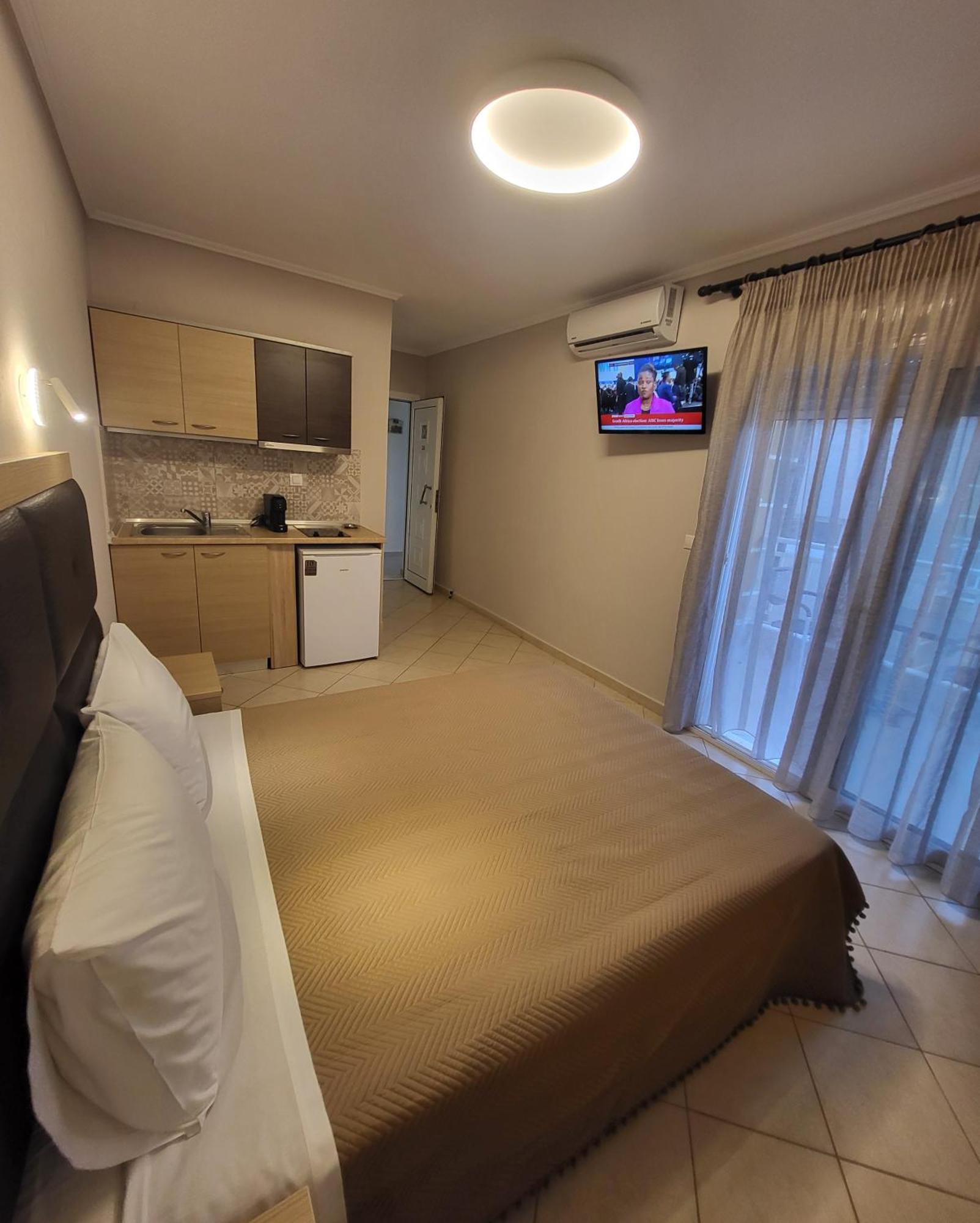 House Spanos Sarti Bagian luar foto