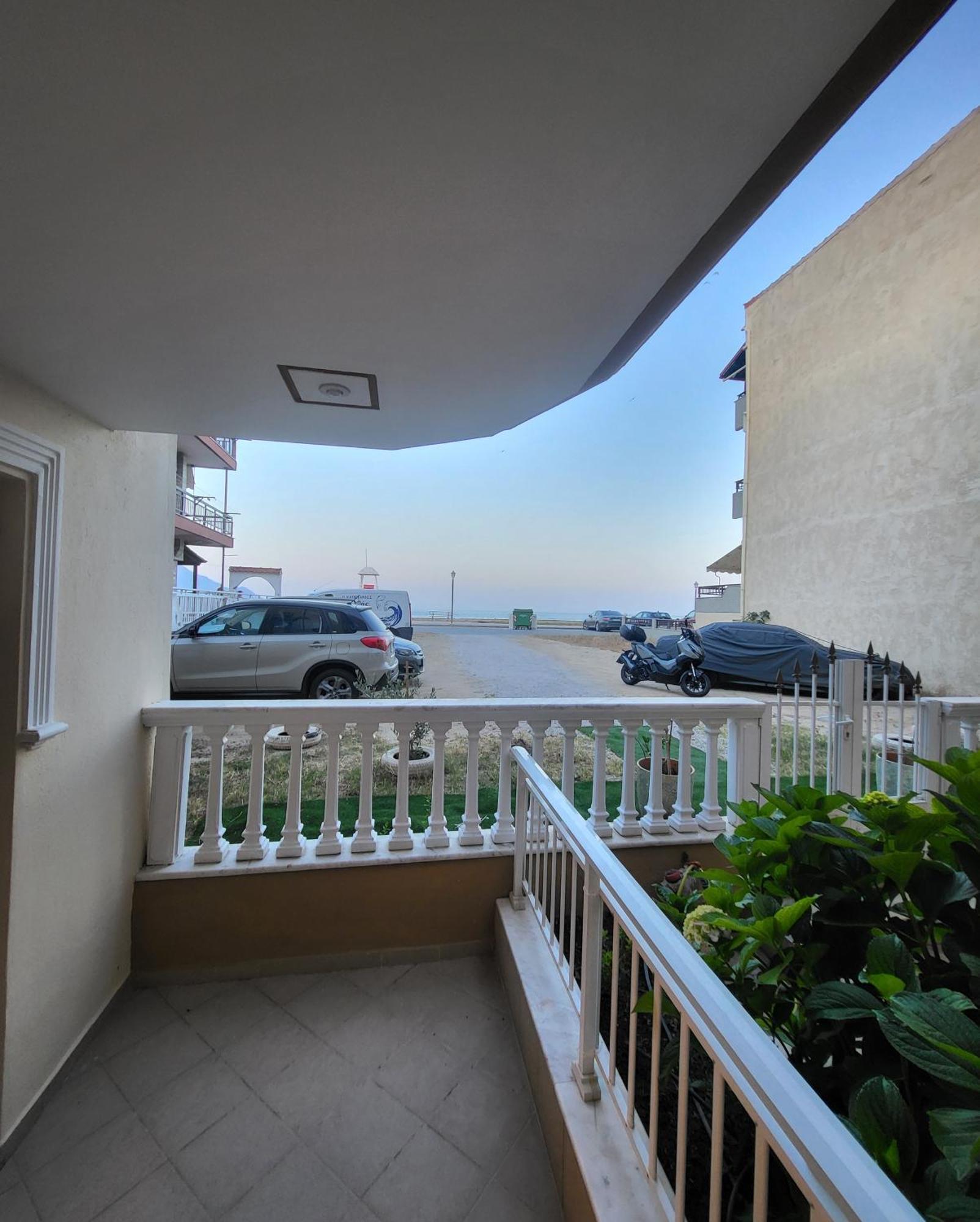 House Spanos Sarti Bagian luar foto