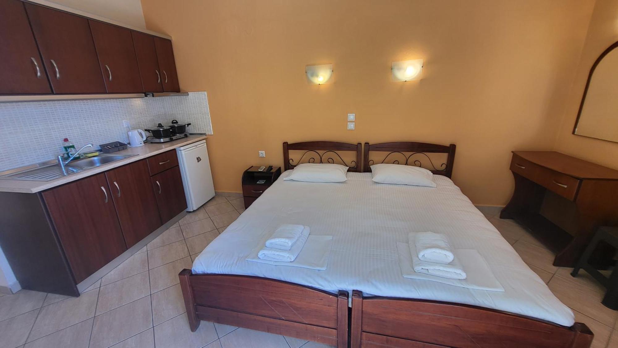House Spanos Sarti Bagian luar foto